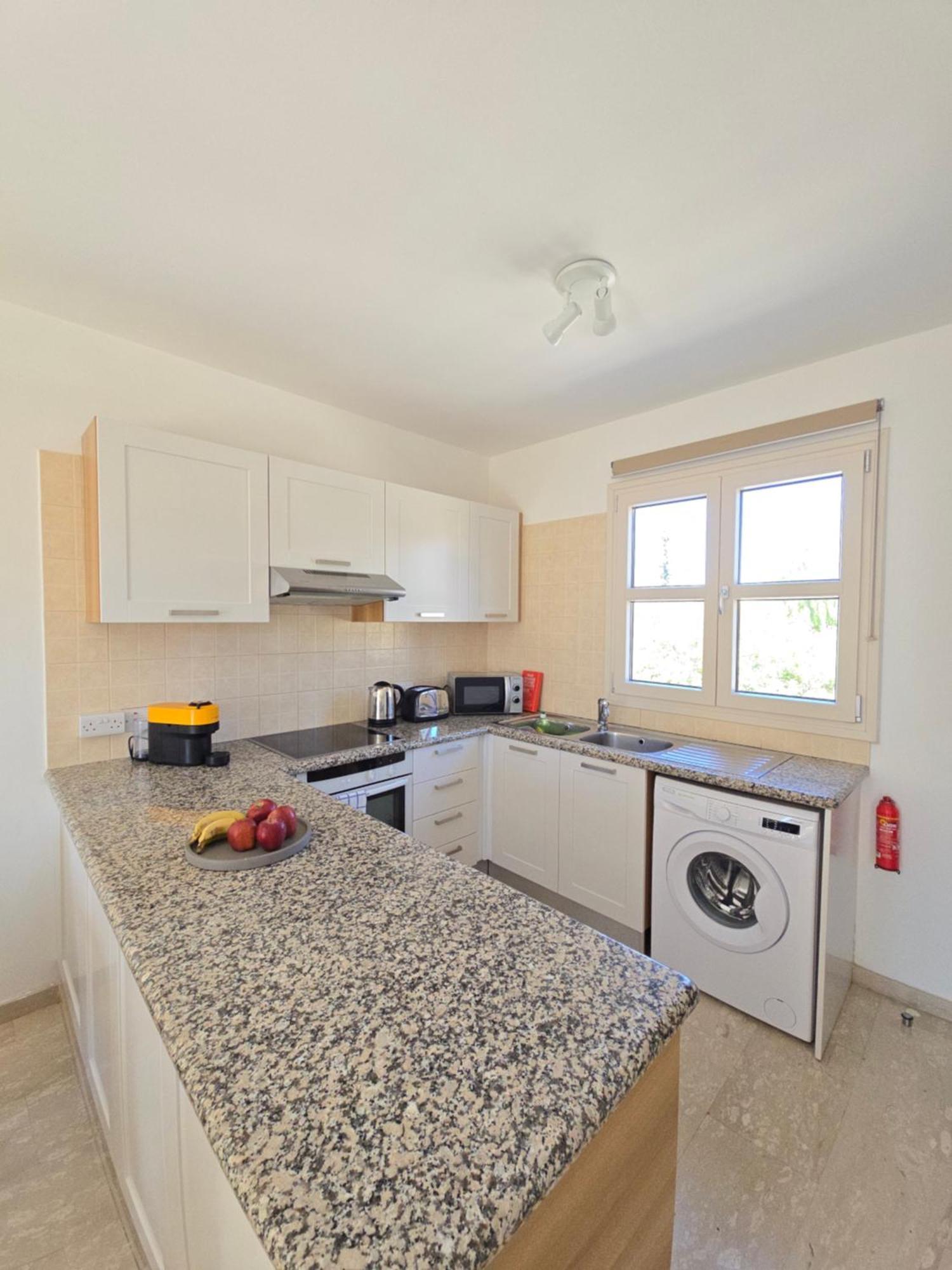 Aphrodite Hills Adonis Apartment Куклия Екстериор снимка